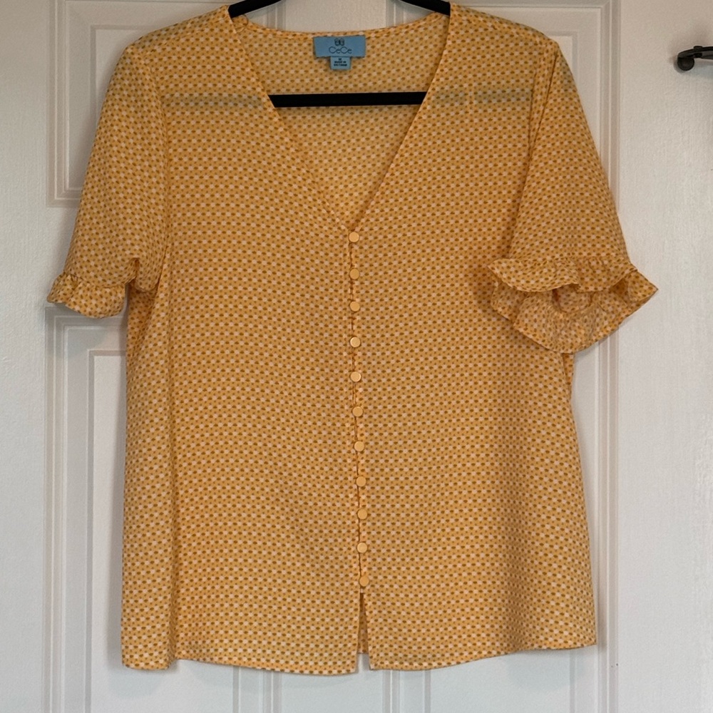 Cece Garden Geo Print Ruffle Sleeve Top. NWOT sz Medium Color: Dandelion - Picture 2 of 5
